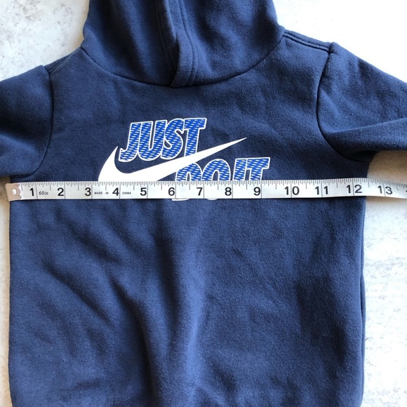 Nike Toddler Sweatshirt Hoodie Navy Blue White Swoosh 2T - Picture 3 of 6